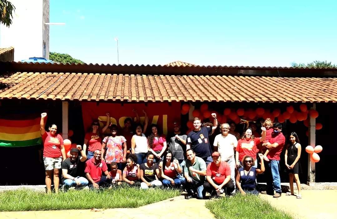 No interior de SP, 13 trabalhadores ingressam no PSTU em ato de filiação coletiva