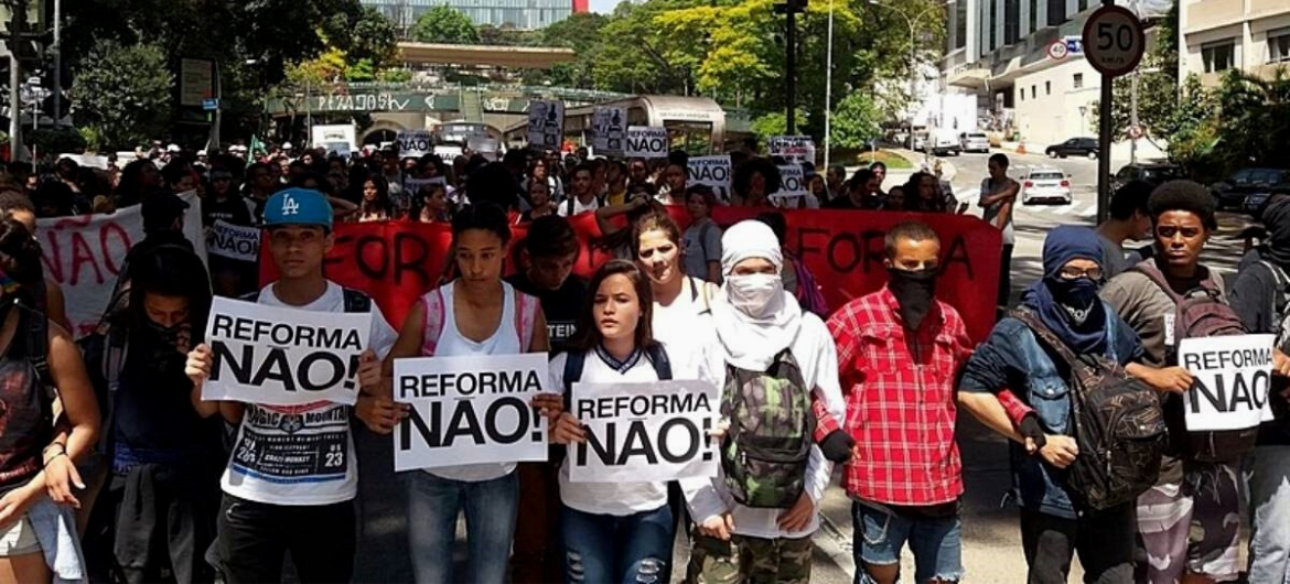 Ataque à educação pública: Lula, revogue o Novo Ensino Médio!