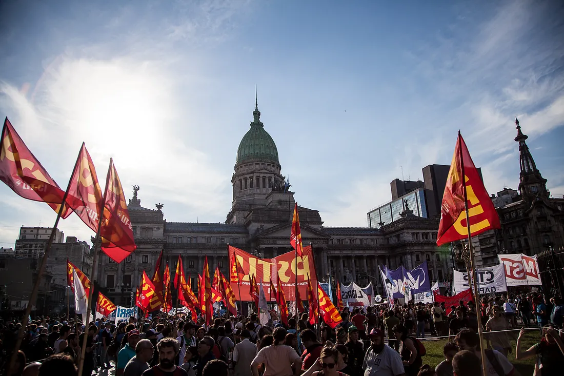Greve Geral neste dia 24 deve parar a Argentina contra Milei e seus ataques