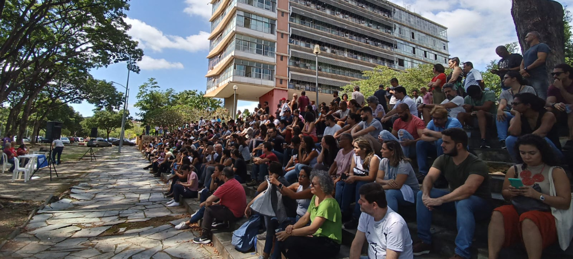 Greve dos servidores técnicos já atinge quase 60 Universidades e Institutos Federais