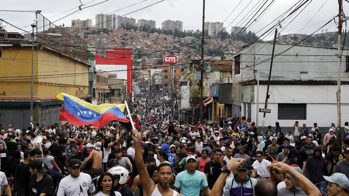 Contra a fraude eleitoral de Maduro, todo apoio à luta dos trabalhadores