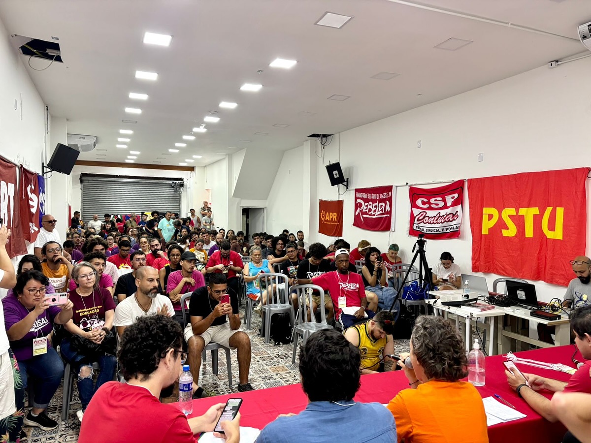Plenária pelo fim da Escala 6x1 convoca jornada de mobilizações: 16 de fevereiro é dia nacional de luta