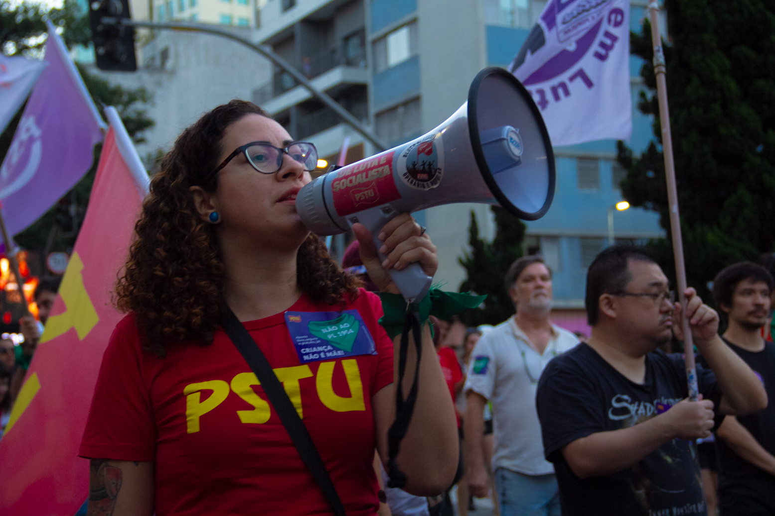 Entrevista: “Temos que aprovar greve geral da Educação contra os ataques do Tarcísio de Freitas”