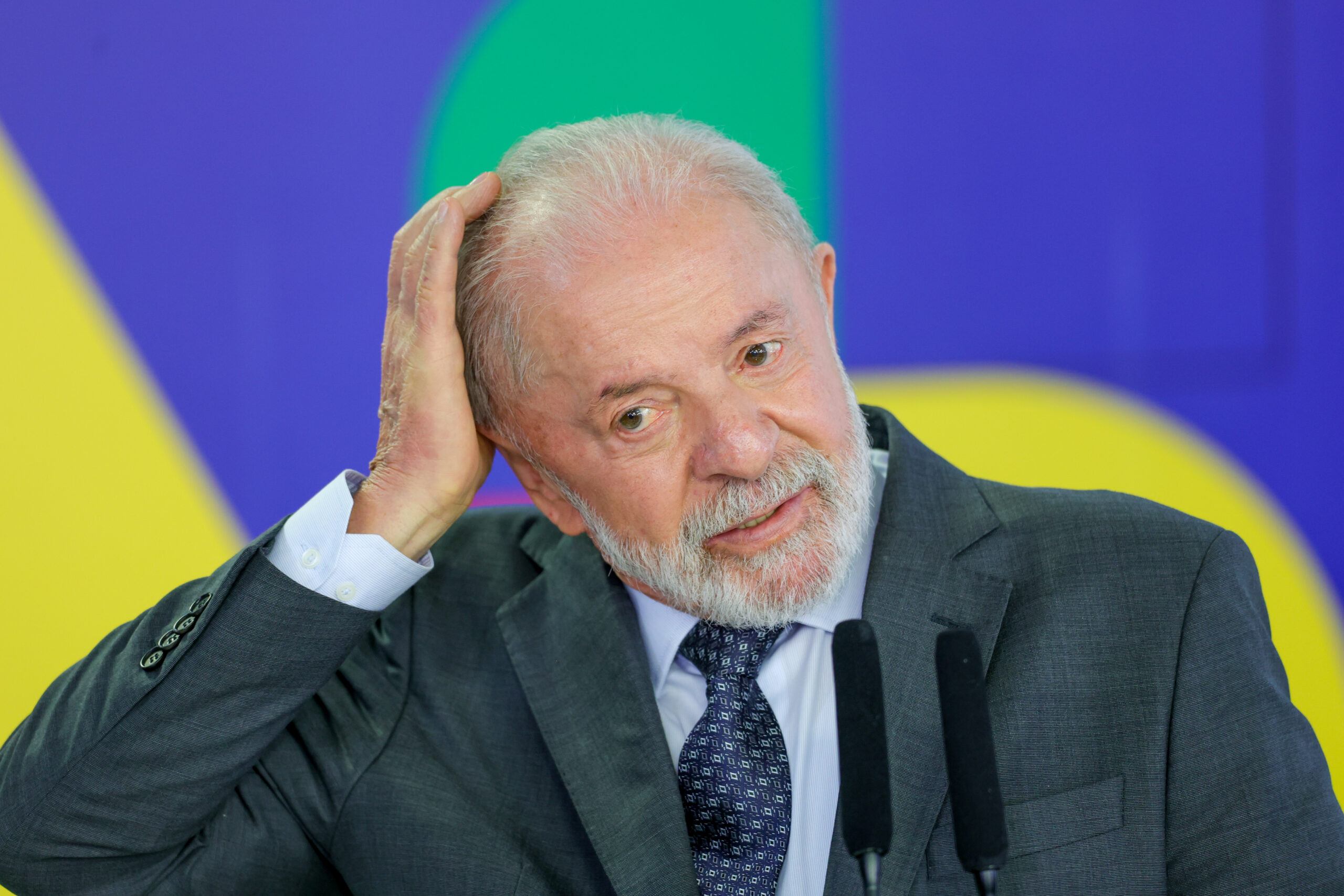 Entre o real e a fantasia