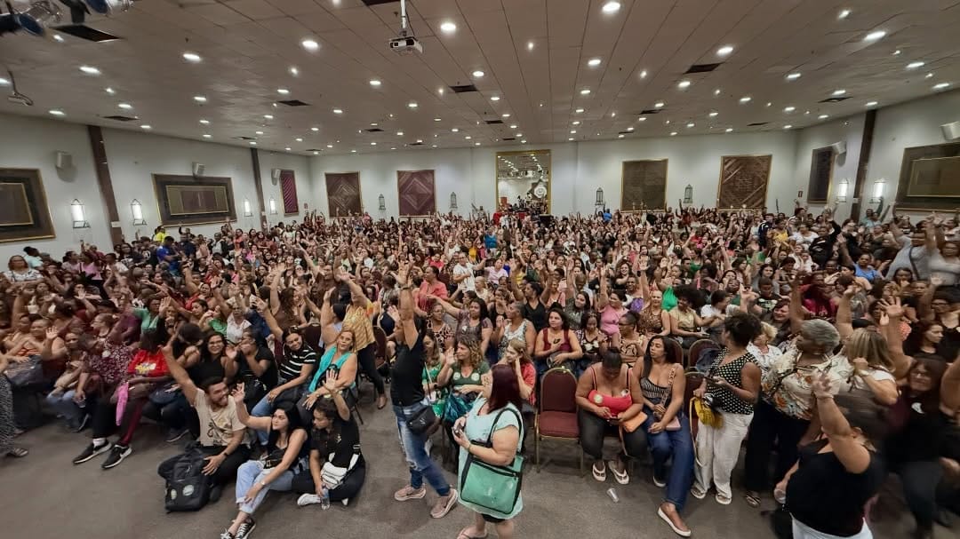 Belo Horizonte: Greve dos trabalhadores terceirizados da educação completa uma semana