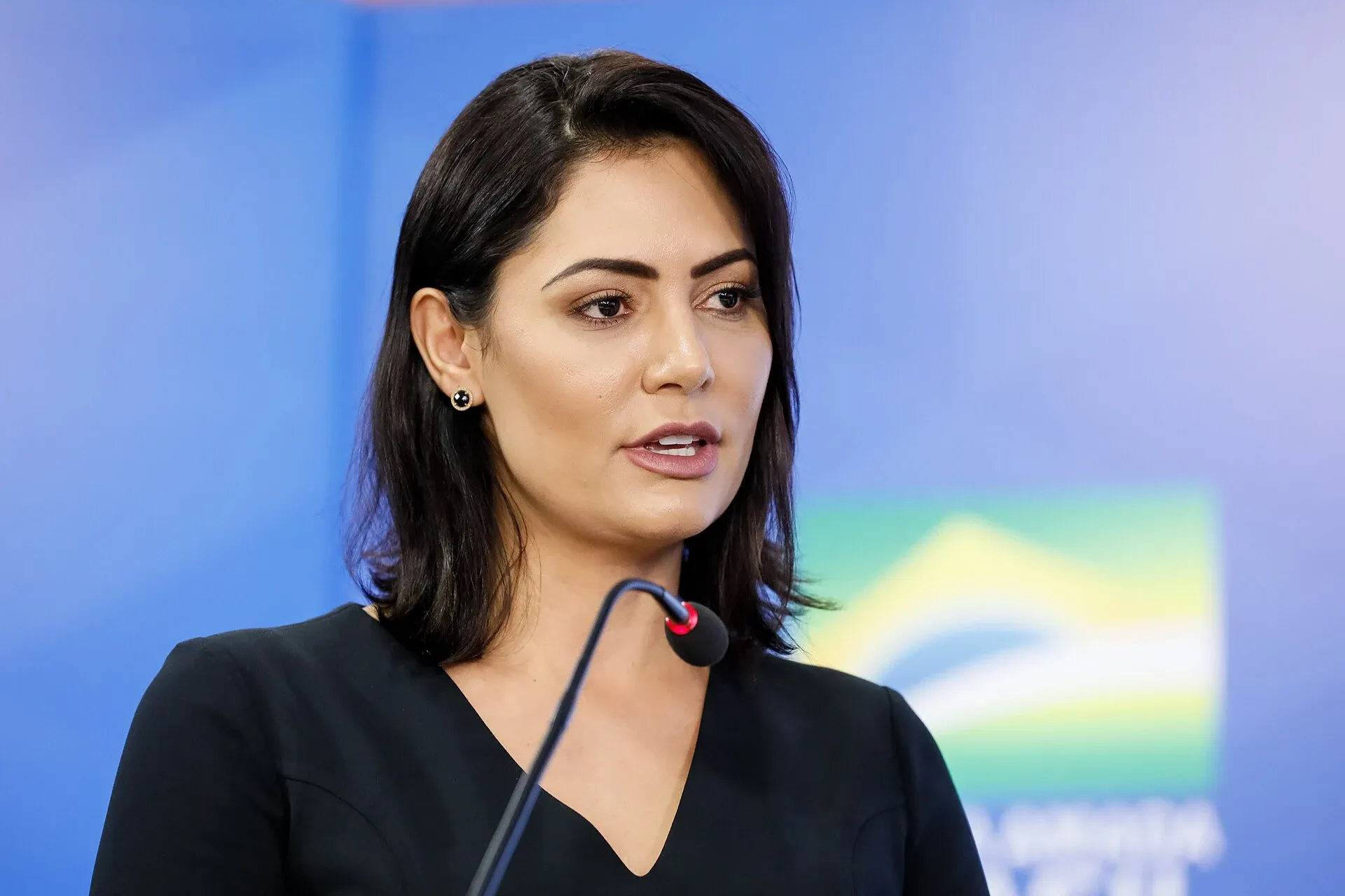 Michelle Bolsonaro e os limites do poder feminino no bolsonarismo