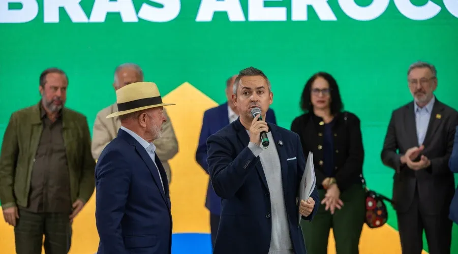 Em visita de Lula à Avibras, Sindicato defende estatização da empresa