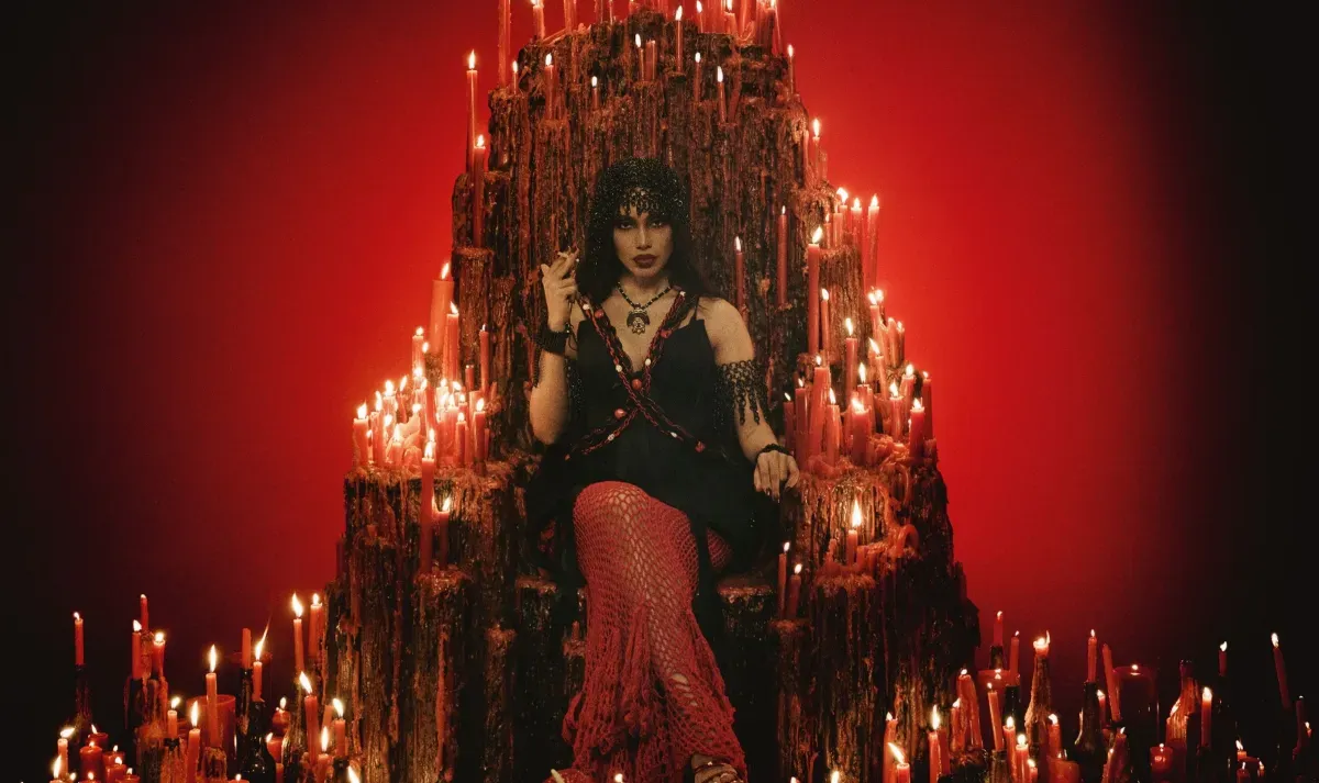 A elite que odeia o funk e a macumba vai ter que engolir Equilibrium de Anitta