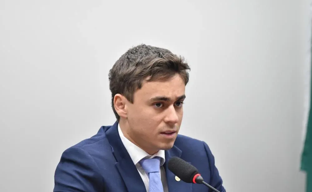 Proibir não impede o aborto, obrigar a gestar não protege a mulher: uma resposta a Nikolas Ferreira