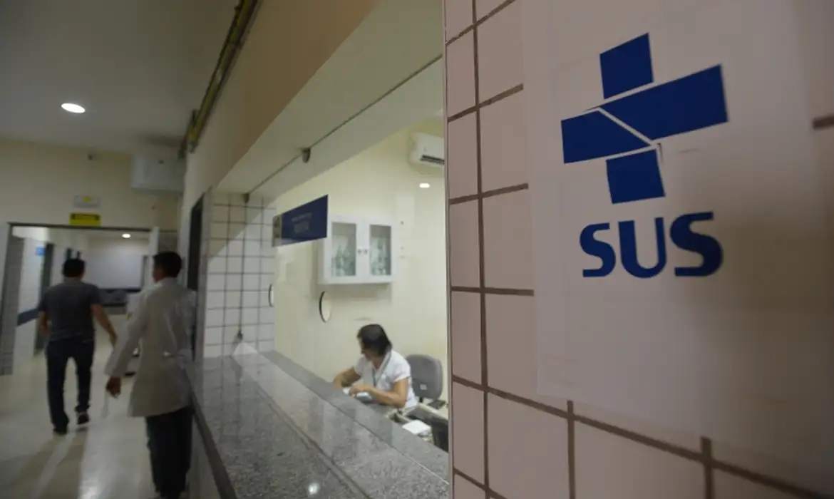 PR: Por um SUS 100%público e de qualidade