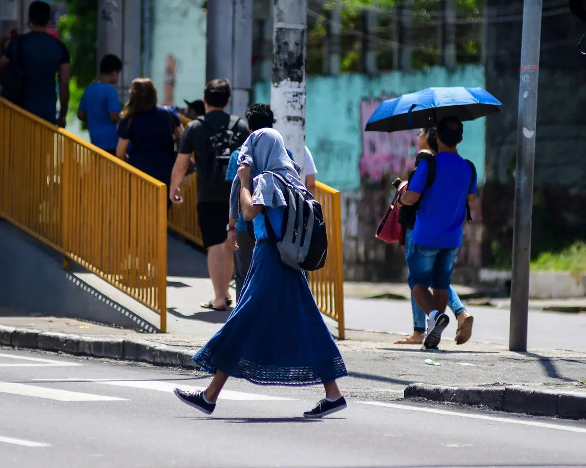 A agonia de Manaus: onde o capitalismo sufoca o povo e a floresta