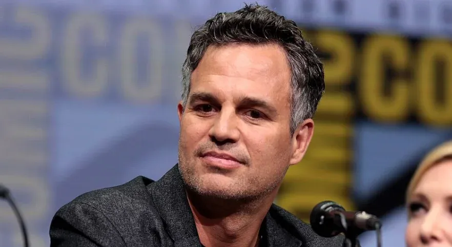 Por que o ator Mark Ruffalo entrou em confronto aberto contra a Paramount — e o que ele tem em comum com Zé Maria Almeida