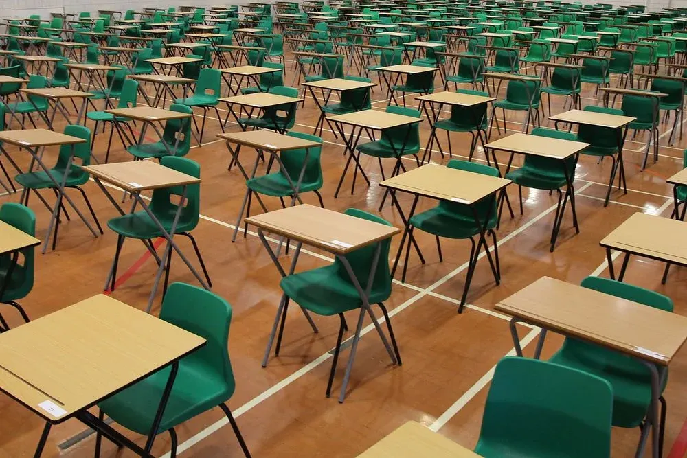 PND: quem avalia os destruidores da Educação Pública?