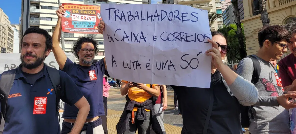 Greves da Caixa e dos Correios mostram a força da luta contra os ataques aos direitos