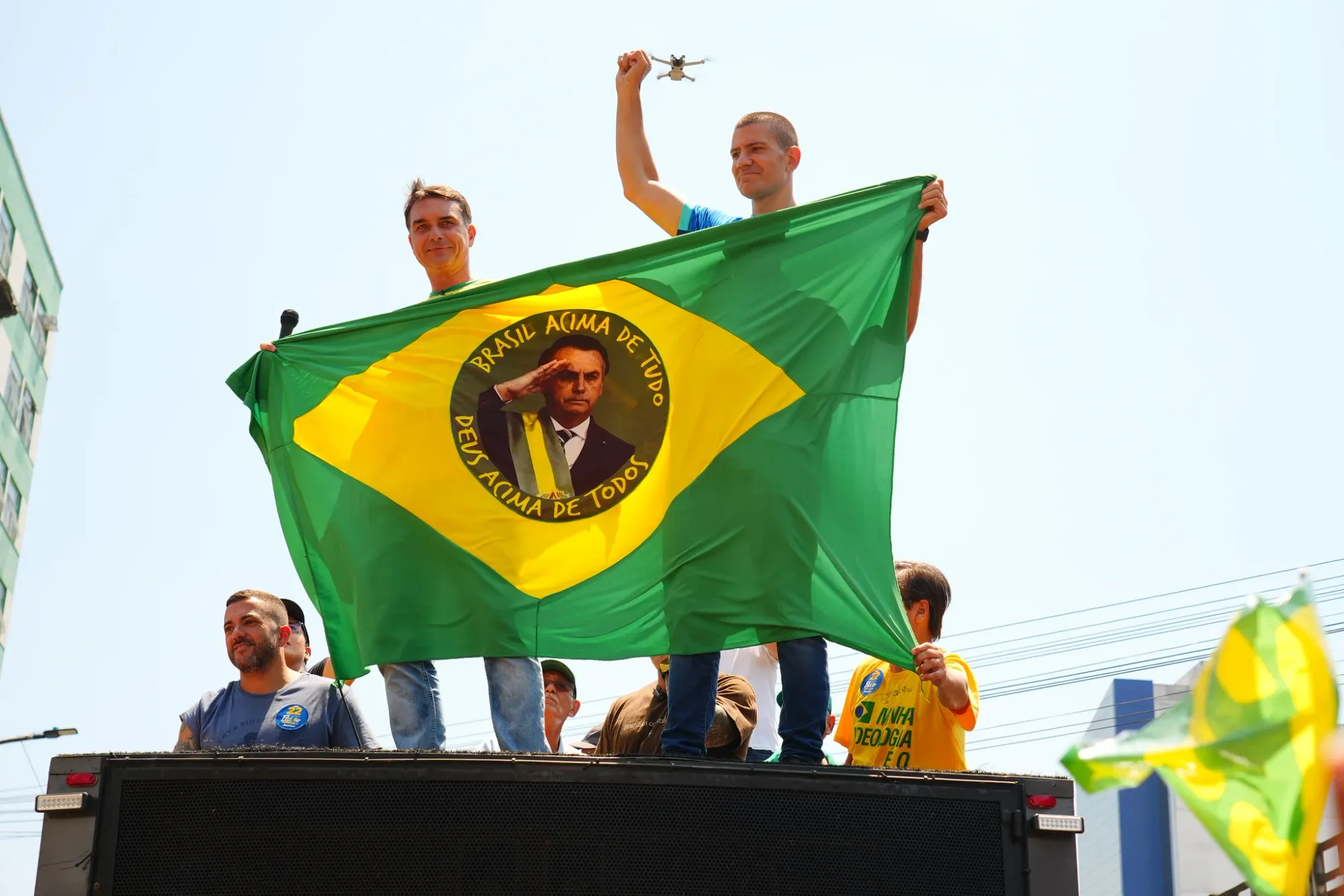 Por que a extrema direita cresce?