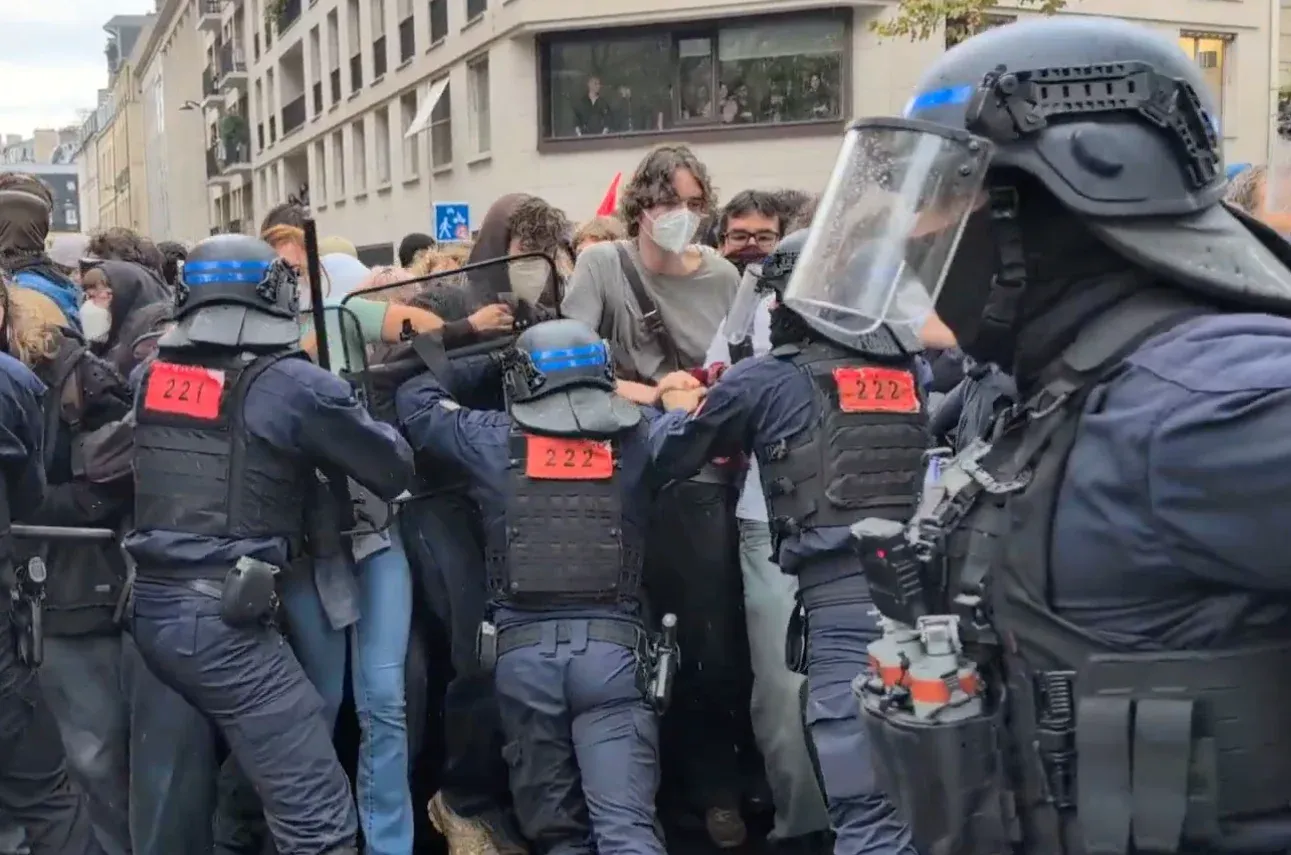 A juventude e a classe trabalhadora frente à ofensiva neoliberal