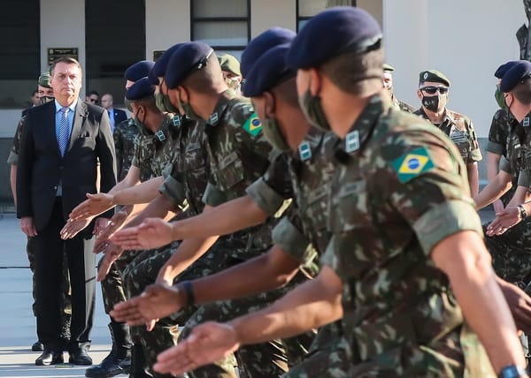79 mil militares receberam auxilio emergencial indevidamente, aponta o TCU. Isso é roubo!