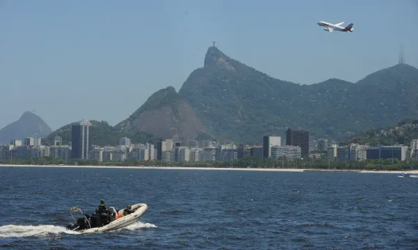 PEC que vai privatizar praias brasileiras é parte do Pacote da Destruição 