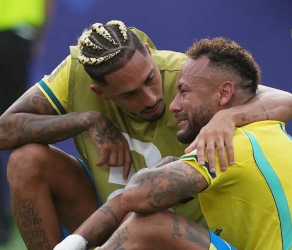 O capital em campo: a canetada imperialista de Trump, o trilhão do futebol-mercadoria e a tragédia do futebol-espetáculo