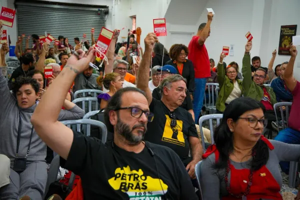 Sindipetro-RJ filia-se à CSP-Conlutas