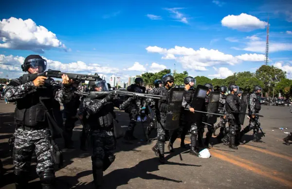 O Direito Penal do Inimigo e a “receita salvadorenha” no programa de Renan Santos