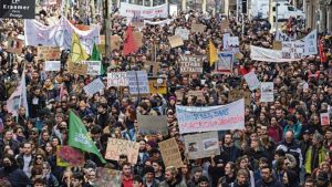 França: Contra a reforma! Todos às ruas! Fora Macron!