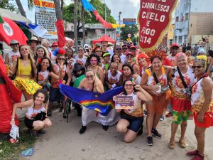 Carnaval 2023: Protestos e críticas sociais ganham as ruas do Brasil