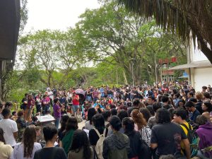 USP: Estudantes do curso de Letras aprovam greve a partir do dia 19