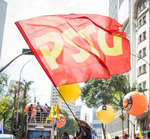 É 16 desta vez: Votar no PSTU contra os bilionários capitalistas