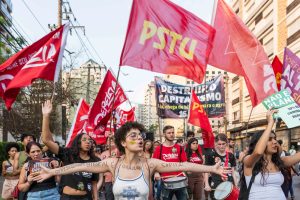 Marcha por Justiça Climática denuncia governos e defende que é preciso por fim ao capitalismo