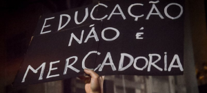 Contra privatização de escolas públicas de SP, movimentos realizam protesto na Bovespa nesta terça (29)