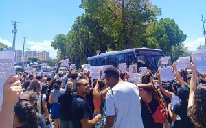 É iniciada a greve dos trabalhadores da educação municipal do Rio de Janeiro