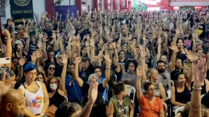 Trabalhadores da educação municipal do Rio de Janeiro aprovam greve por tempo indeterminado