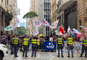 É preciso manter a luta para derrotar de vez a privatização das escolas pelo governo Tarcísio