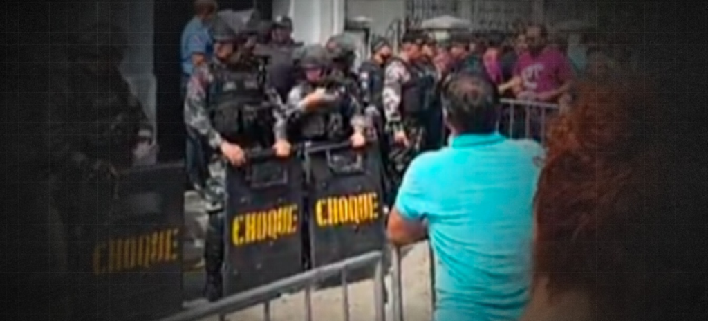 Helder Barbalho despeja bombas e balas de borracha para aprovar desmonte da educação no Pará